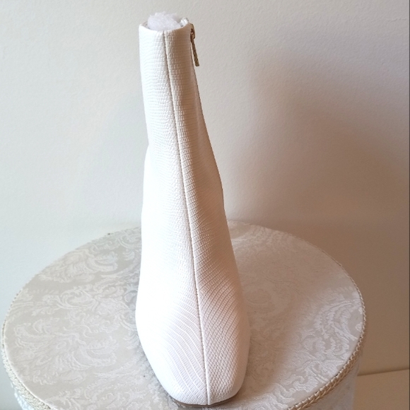 Ladies Vegan White Croc Botties - Picture 4 of 5